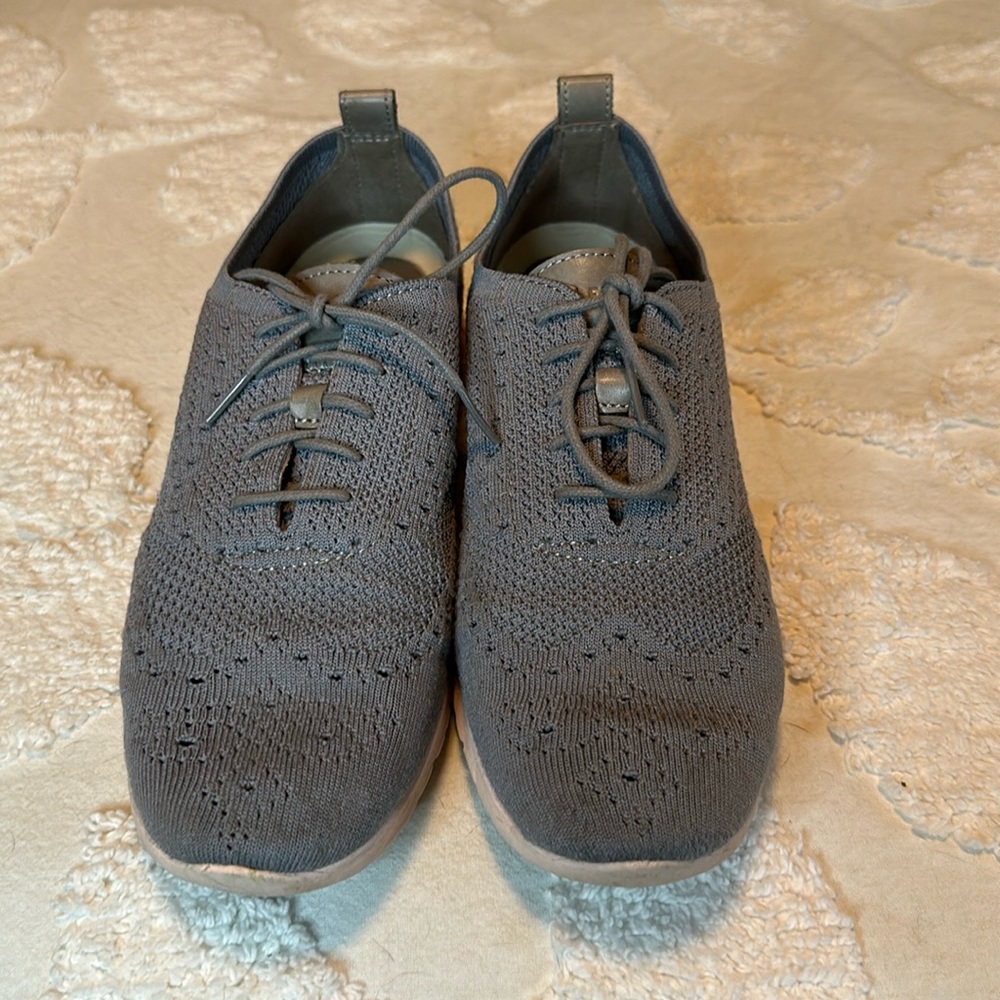 Women’s Cole Haan Zero Grand Lace Up Oxfords. Very Gently Worn. Womens Size 10